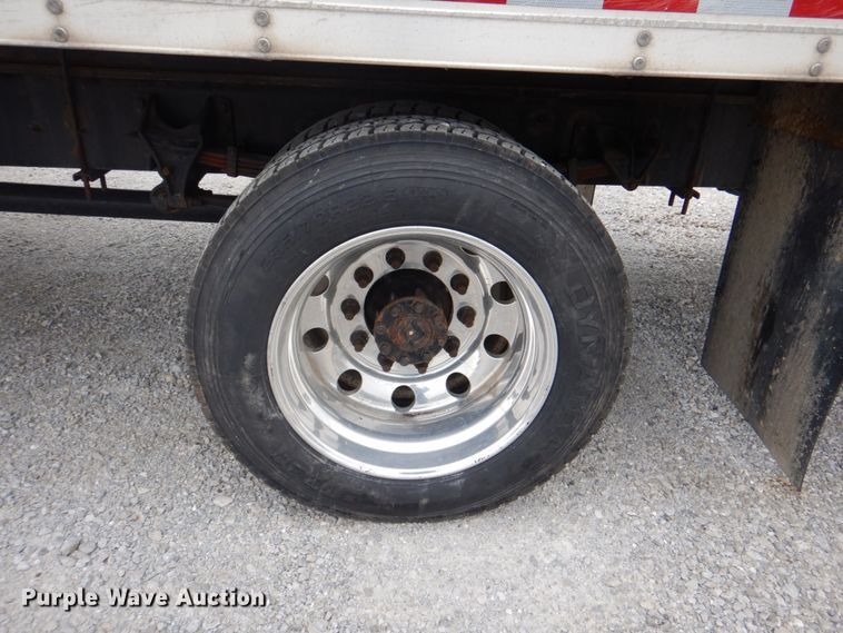 image for item IQ9247 2016 International DuraStar 4300  box truck