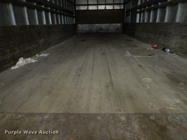 image for item IQ9266 2001 Freightliner FL70  box truck