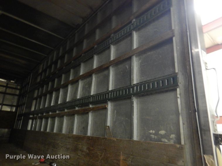 image for item IQ9266 2001 Freightliner FL70  box truck