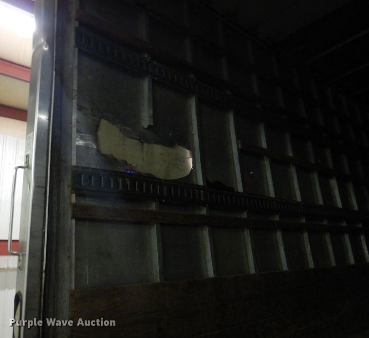 image for item IQ9266 2001 Freightliner FL70  box truck