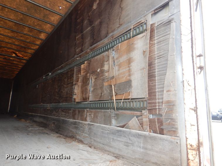 image for item IQ9269 1995 Utility Trailers VS2D0  dry van trailer