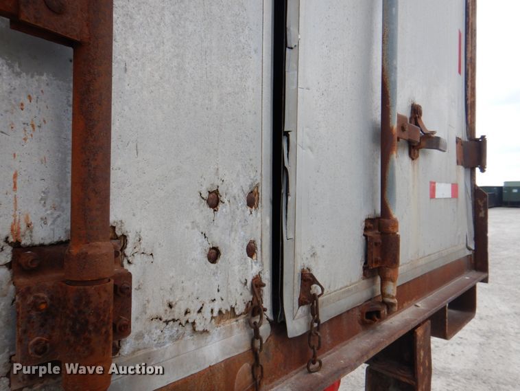 image for item IQ9272 1980 Fruehauf FRXF245LS  dry van trailer