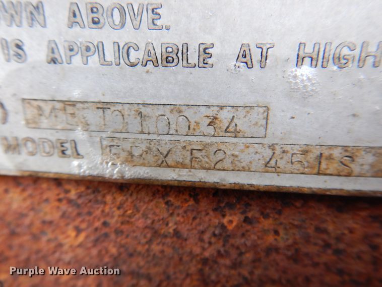 image for item IQ9272 1980 Fruehauf FRXF245LS  dry van trailer