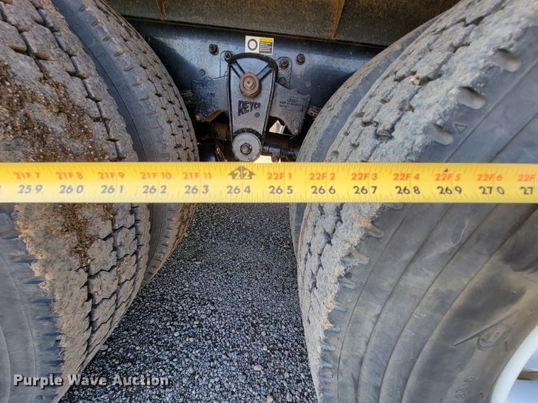 image for item IV9007 2010 Kenworth T300  flatbed truck