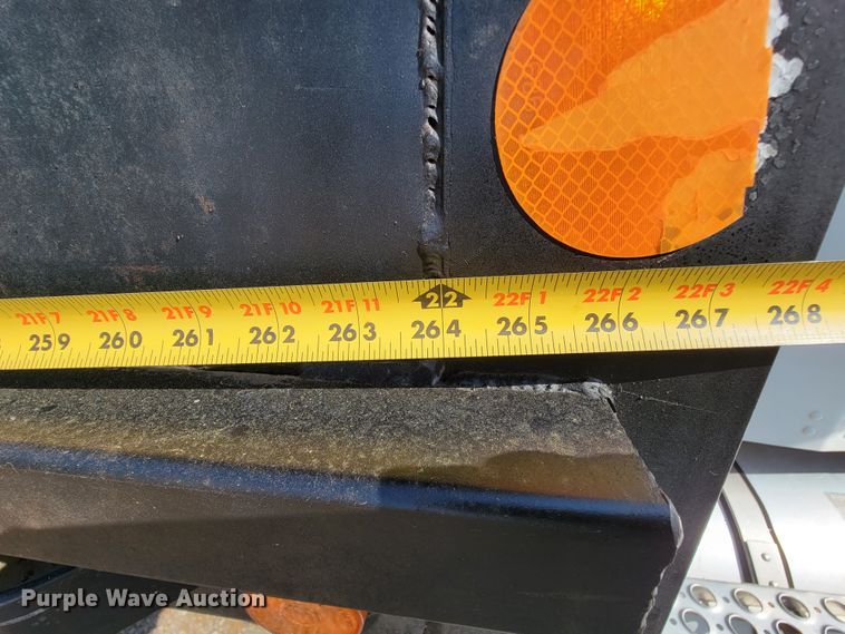 image for item IV9007 2010 Kenworth T300  flatbed truck