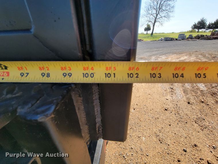 image for item IV9007 2010 Kenworth T300  flatbed truck