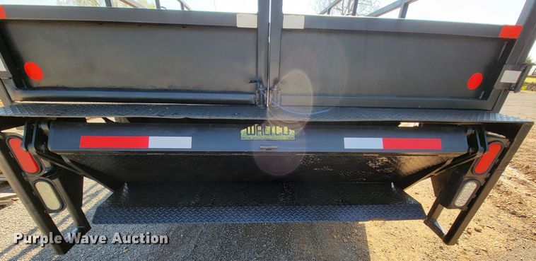 image for item IV9007 2010 Kenworth T300  flatbed truck