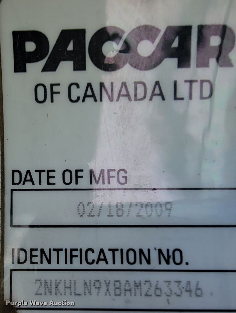 image for item IV9007 2010 Kenworth T300  flatbed truck