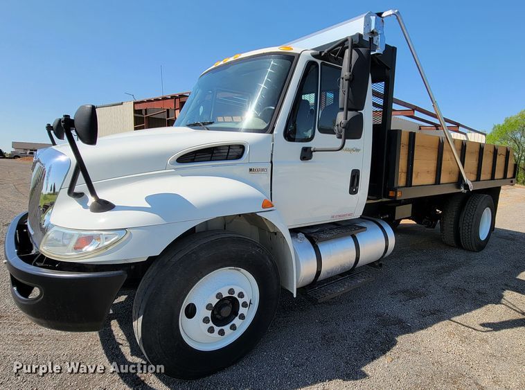 image for item IV9008 2012 International 4300  dump flatbed truck