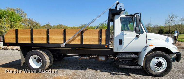 image for item IV9008 2012 International 4300  dump flatbed truck