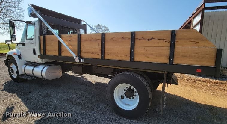 image for item IV9008 2012 International 4300  dump flatbed truck