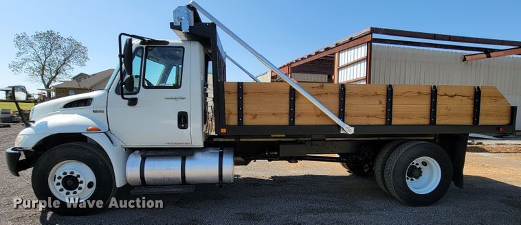 image for item IV9008 2012 International 4300  dump flatbed truck