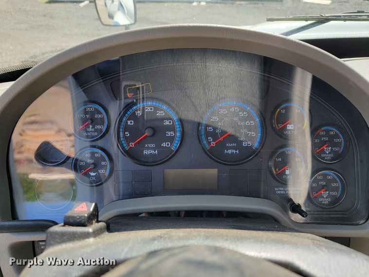 image for item IV9008 2012 International 4300  dump flatbed truck