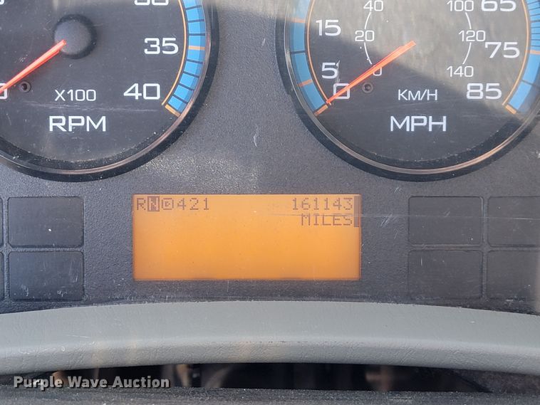 image for item IV9008 2012 International 4300  dump flatbed truck