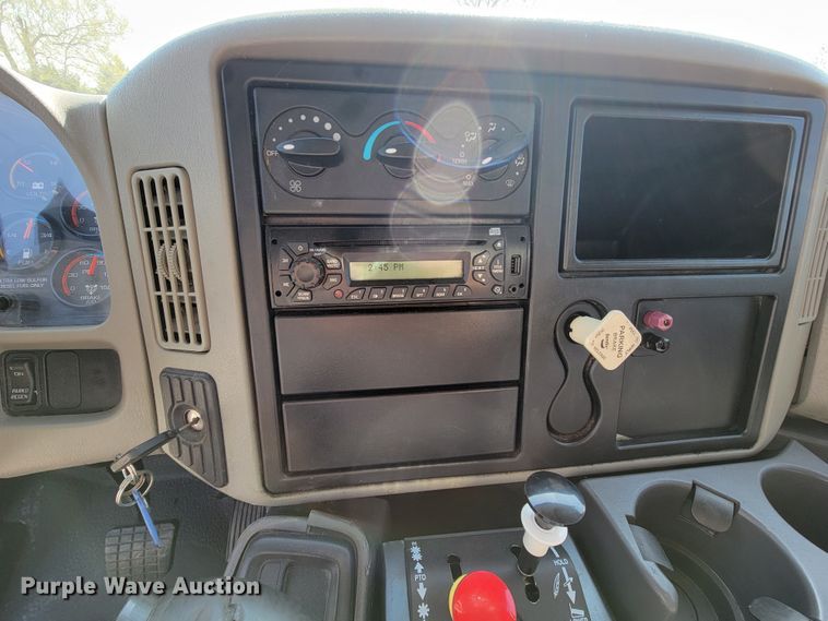 image for item IV9008 2012 International 4300  dump flatbed truck