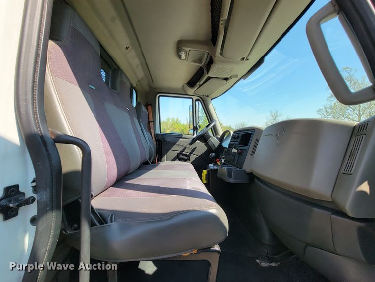 image for item IV9008 2012 International 4300  dump flatbed truck