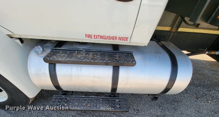 image for item IV9008 2012 International 4300  dump flatbed truck