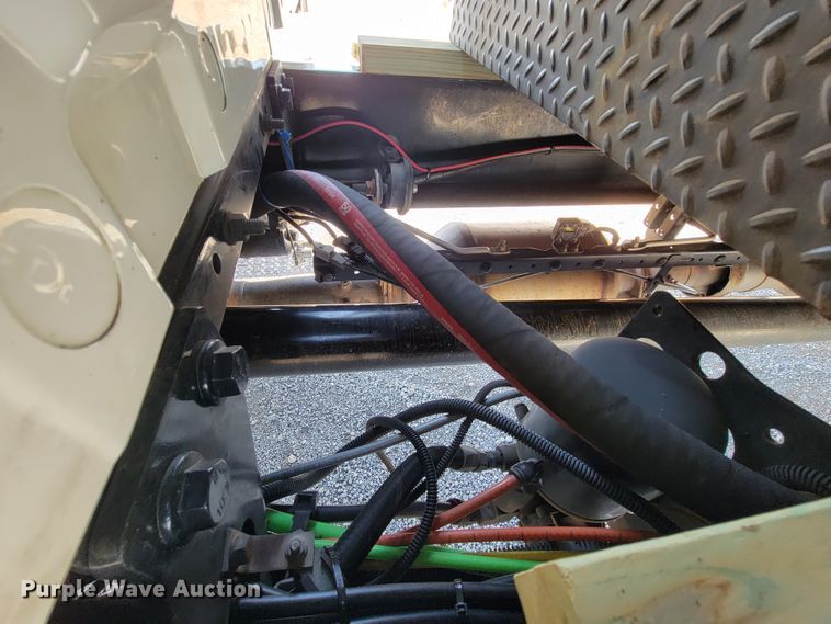 image for item IV9008 2012 International 4300  dump flatbed truck