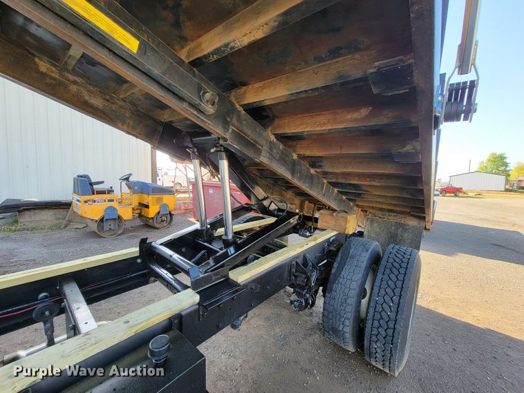 image for item IV9008 2012 International 4300  dump flatbed truck