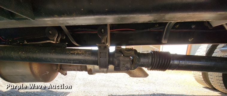 image for item IV9008 2012 International 4300  dump flatbed truck