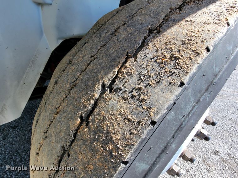 image for item IV9008 2012 International 4300  dump flatbed truck