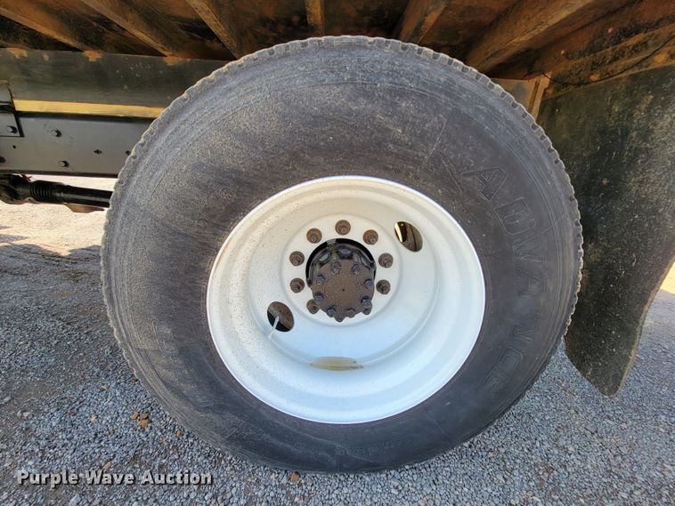 image for item IV9008 2012 International 4300  dump flatbed truck