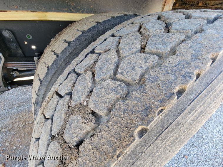 image for item IV9008 2012 International 4300  dump flatbed truck