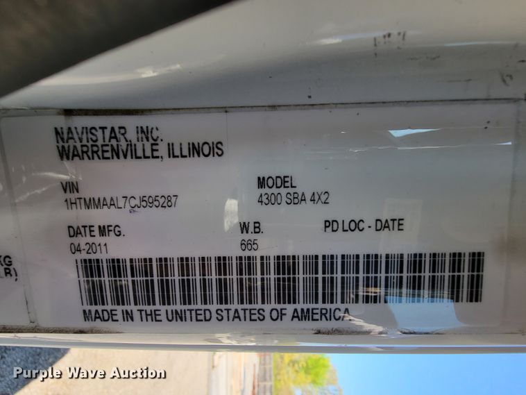 image for item IV9008 2012 International 4300  dump flatbed truck