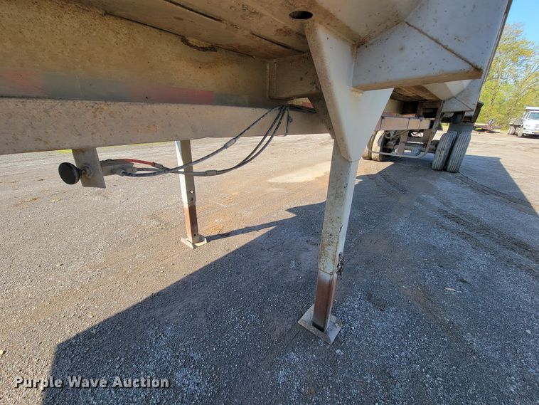 image for item IV9009 1994 Lufkin ULD-II38  end dump trailer