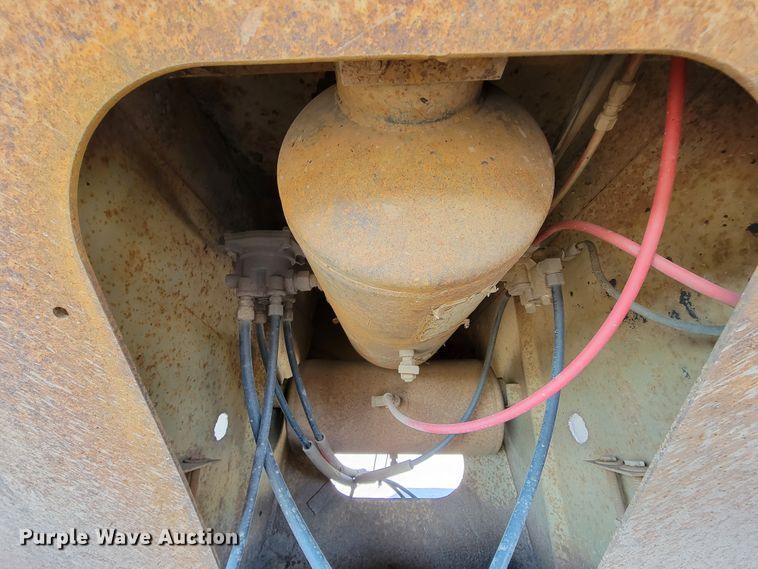 image for item IV9009 1994 Lufkin ULD-II38  end dump trailer