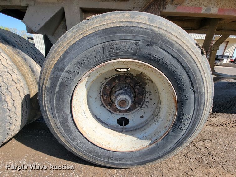 image for item IV9009 1994 Lufkin ULD-II38  end dump trailer