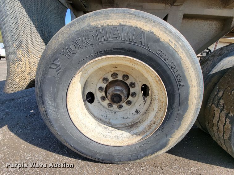 image for item IV9009 1994 Lufkin ULD-II38  end dump trailer