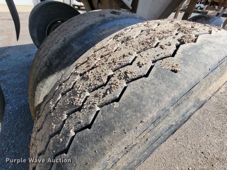 image for item IV9009 1994 Lufkin ULD-II38  end dump trailer