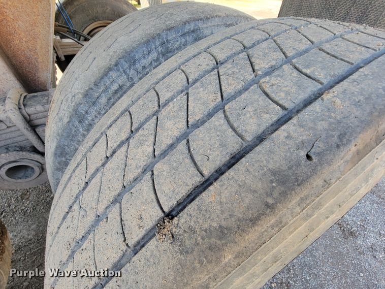 image for item IV9009 1994 Lufkin ULD-II38  end dump trailer