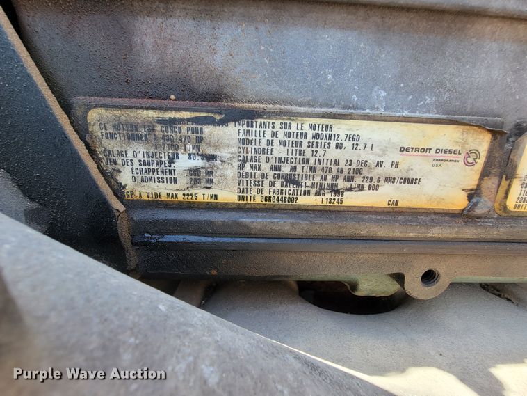 image for item IV9012 1999 Peterbilt 379  semi truck