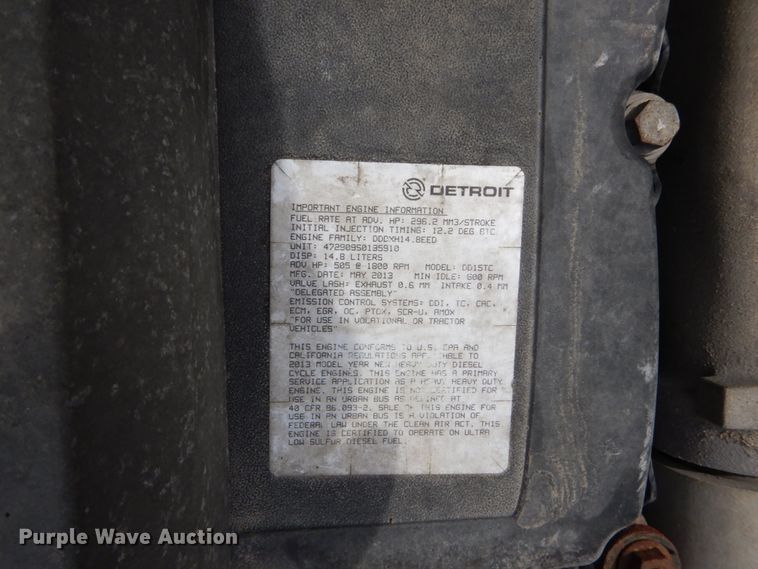 image for item IY9643 2014 Freightliner Cascadia 125  semi truck