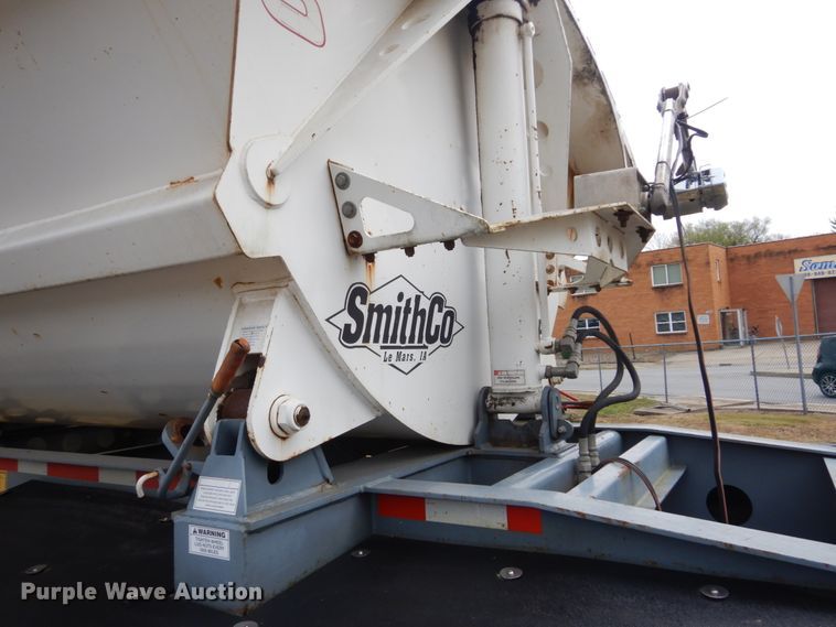 image for item IY9685 2003 Smith Co  side dump trailer