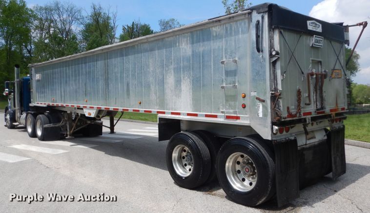 image for item IY9712 2007 East  end dump trailer