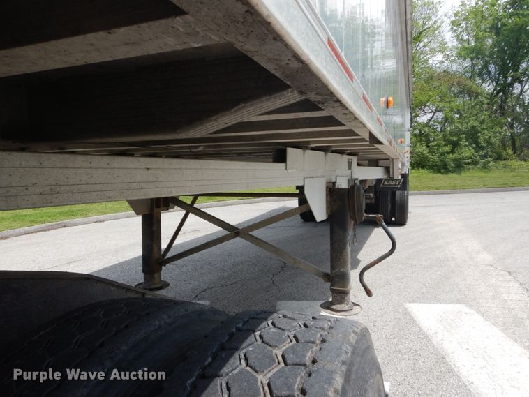 image for item IY9712 2007 East  end dump trailer