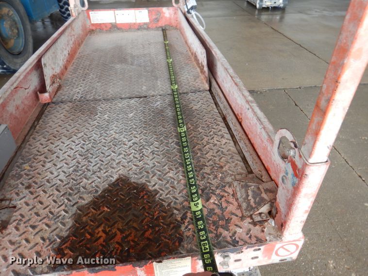 image for item DA5284 2006 Skyjack SJIII 3219  scissor lift