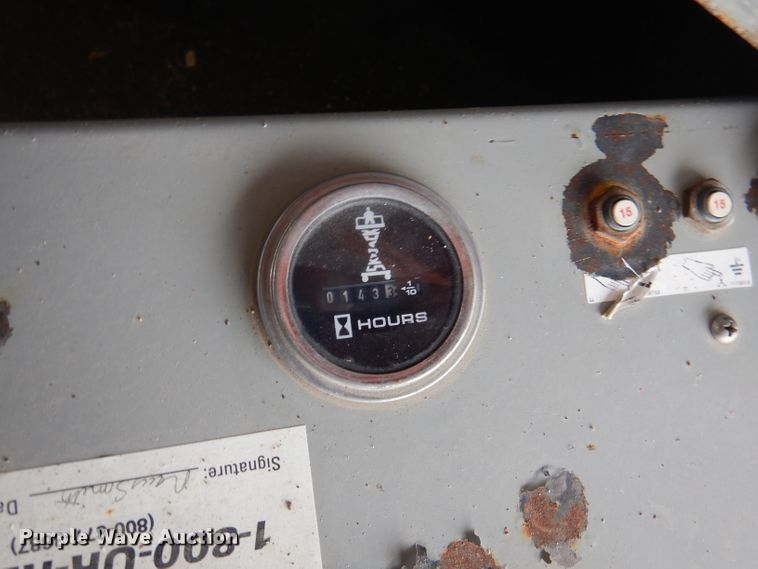 image for item DA5284 2006 Skyjack SJIII 3219  scissor lift