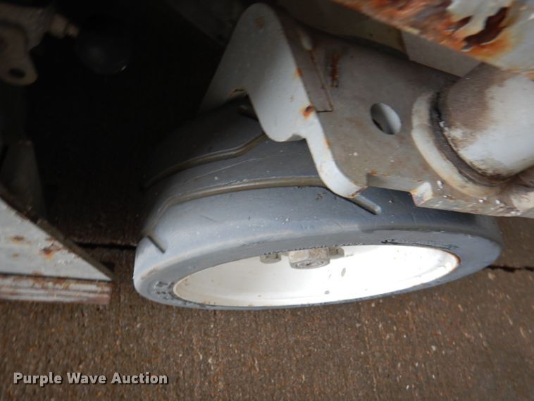 image for item DA5285 2008 Skyjack SJIII 3219  scissor lift