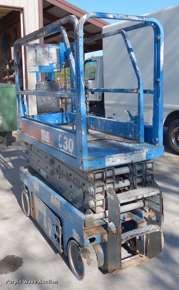 image for item DA5287 Genie GS1930  scissor lift