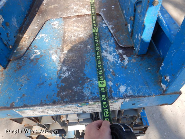 image for item DA5287 Genie GS1930  scissor lift