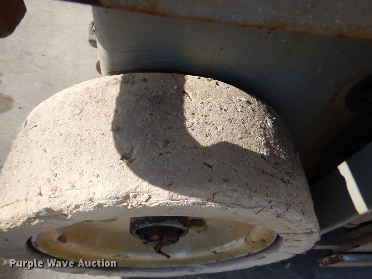 image for item DA5288 2007 Skyjack SJIII 3219  scissor lift