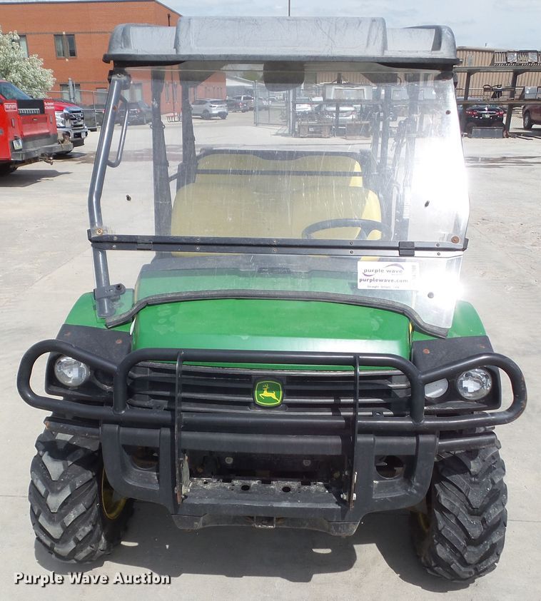 image for item DA7108 2013 John Deere 825i S4  utility vehicle