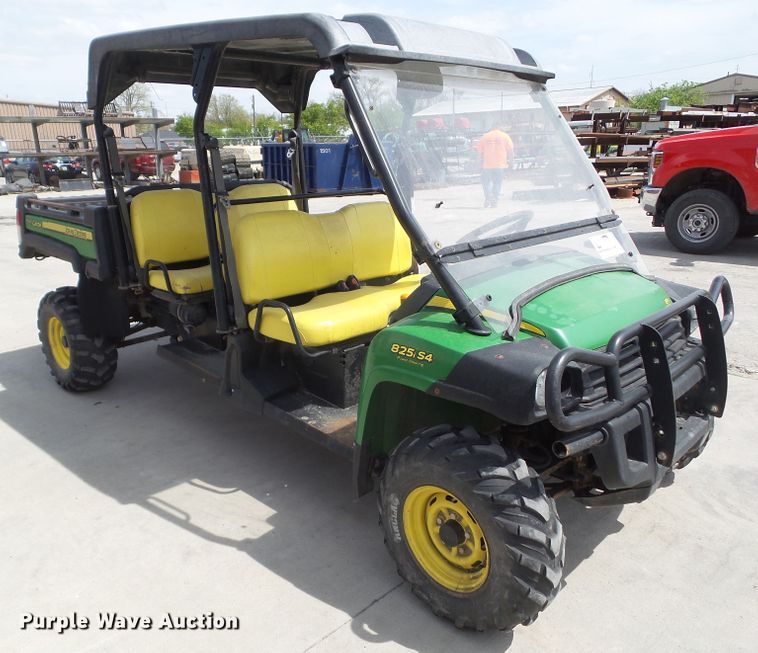 image for item DA7108 2013 John Deere 825i S4  utility vehicle