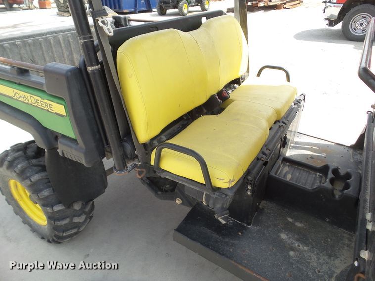 image for item DA7108 2013 John Deere 825i S4  utility vehicle