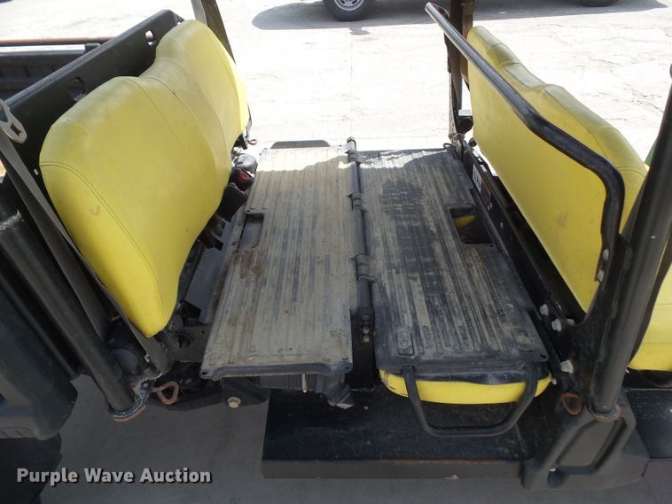 image for item DA7108 2013 John Deere 825i S4  utility vehicle