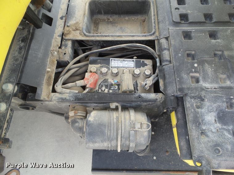 image for item DA7108 2013 John Deere 825i S4  utility vehicle